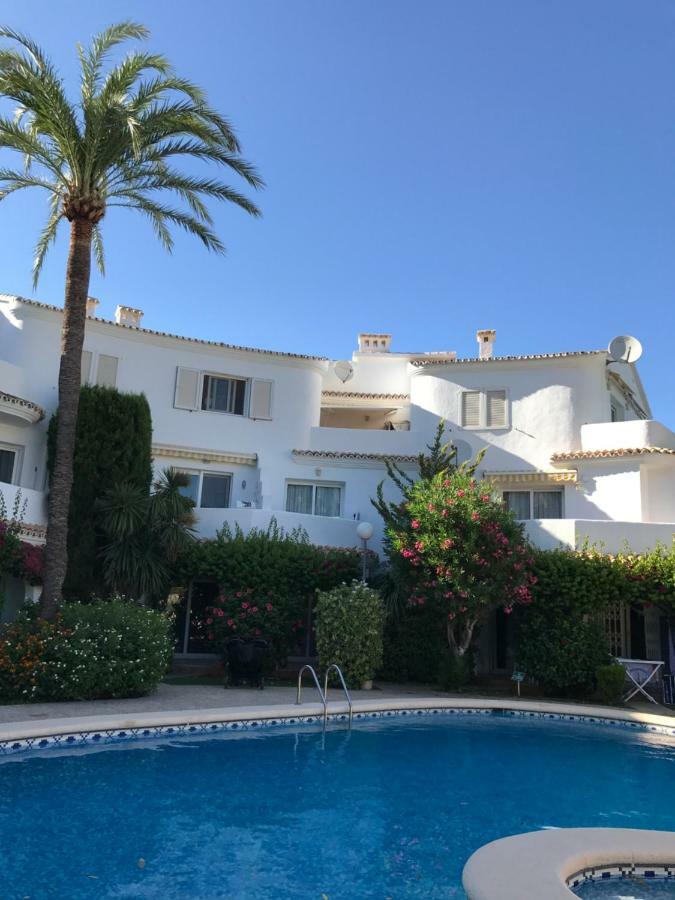 Oasis Paradise Denia Luaran gambar
